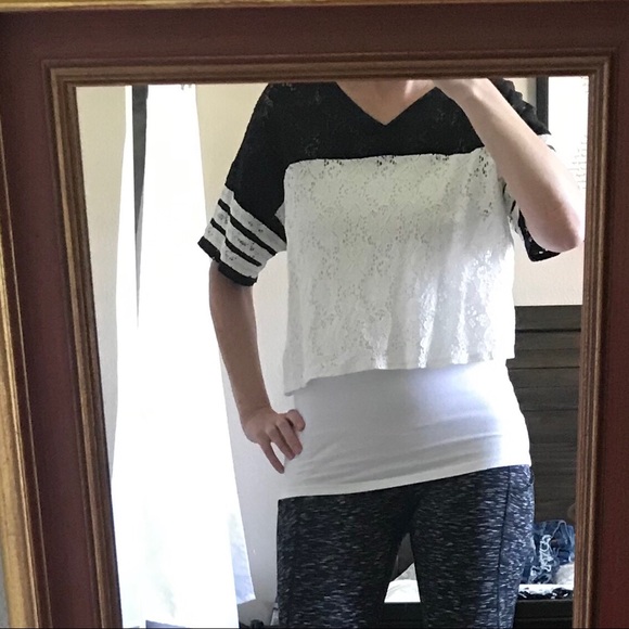 Mossimo Lace Crop Tee L - Picture 9 of 9